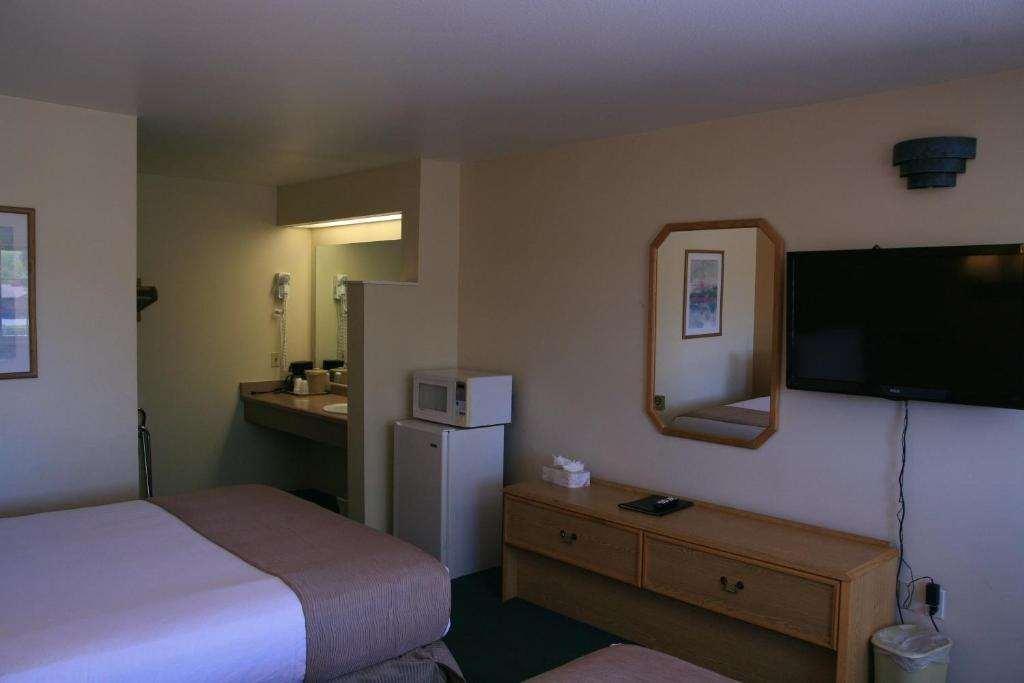 Black Canyon Motel มองโทรส ห้อง รูปภาพ